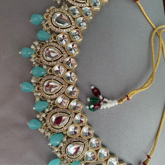 Necklace/ Indian/ Pakistani - Picture 2 of 4